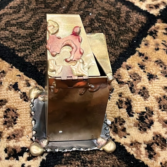 Beautiful Garry Rosenthal Tzedakkah Box. Priced to sell quickly. - Picture 6 of 10